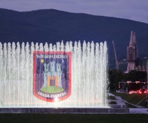 04.05.2020,Zagreb - U povodu obiljezava Dana sv. Florijana, zastitnika vatrogasaca, te 90 godina Vatrogasne zajednice Grada Zagreba, 110. obljetnice Javne vatrogasne postrojbe Grada Zagreba i 150. obljetnice DVD-a Zagreb,, gradonacelnik Grada Zagreba Milan Bandic, sa suradnicima, obisao je fontane u Ulici Hrvatske bratske zajednice koje su zasvijetlile u cast zagrebackim vatrogascima. 
Photo: Jurica Galoic/PIXSELL