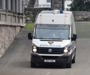 05.02.2021., Pula - U pulsko Zupanijsko drzavno odvjetnistvo, prepracen nasilnik koji je zatocio zensku osobu, te se sukobio s policajcima.
Photo: Sasa Miljevic / PIXSELL