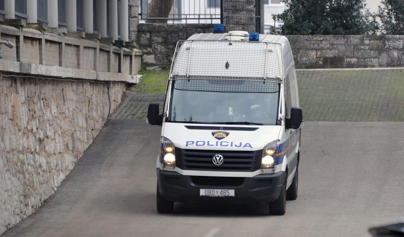 05.02.2021., Pula - U pulsko Zupanijsko drzavno odvjetnistvo, prepracen nasilnik koji je zatocio zensku osobu, te se sukobio s policajcima.
Photo: Sasa Miljevic / PIXSELL