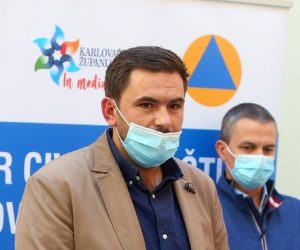 08.10.2020., Karlovac - Izvanredna konferencija za medije Stozera Civilne zastite Karlovacke zupanije o prodoru virusa Covid-19 u dom za starije na podrucju grada Ozlja. Branko Zoretic ravnatelj Zavoda za javno zdravstvo Karlovacke zupanije.
Photo: Kristina Stedul Fabac/PIXSELL