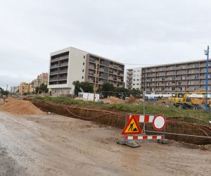 09.02.2021., Sibenik - Rekontrukcija prometnica u naselju Vidici gdje se grade nove zgrade.
Photo: Hrvoje Jelavic/PIXSELL