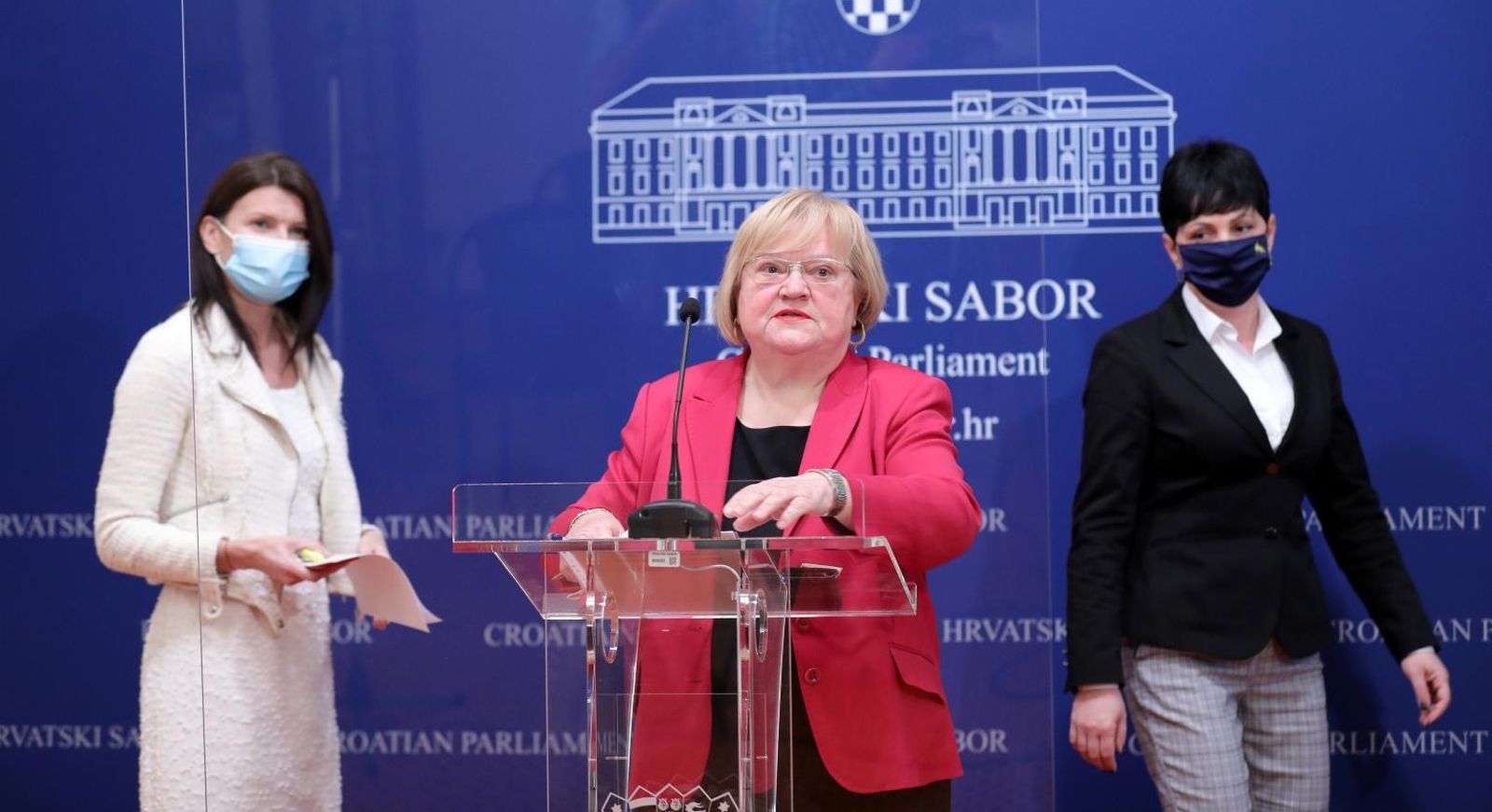 11.02.2021., Zagreb - Sabina Glasovac (SDP), Anka Mrak Taritas (GLAS) i Katarina Nemet (IDS) odrzale su konferenciju za medije u Saboru. Photo: Emica Elvedji/PIXSELL