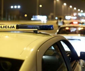 11.11.2020., Zagreb -  Policija zaustavlja i provjerava vozace povodom Martinja.
Photo: Matija Habljak/PIXSELL