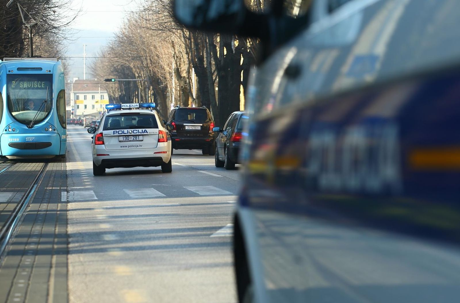 14.12.2016., Zagreb - Nalet osobnog vozila na pjesakinju na pjesackom prijelazu u Ilici  prije okretista tramvaja na Crnomercu. Ozlijedjena osba prevezena je u bolnicu. Photo: Zeljko Lukunic/PIXSELL