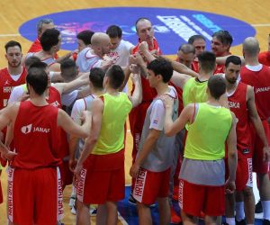 19.02.2020., KC Drazen Petrovic, Zagreb - Zadnjih 15 minuta treninga Hrvatske kosarkaske reprezentacije uoci kvalifikacija za Eurobasket. Veljko Mrsic.Photo: Marko Prpic/PIXSELL