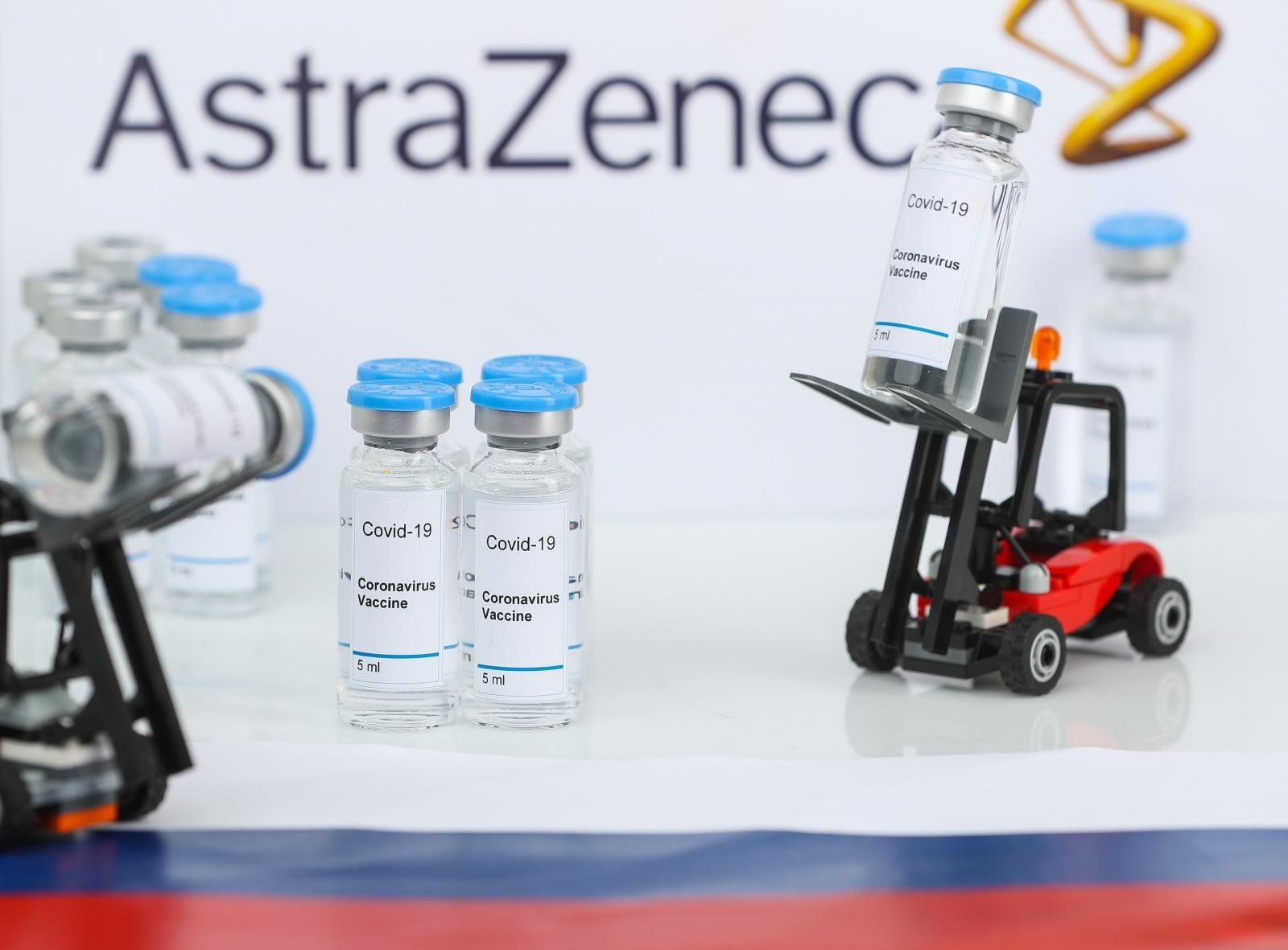 18.02.2021., Zagreb - Velika globalna potraznja za cjepivom protiv covida-19. Europska unija osigurala je najveci i najsiri portfolio narudzbi na svijetu - ukupno 1,485 milijardi doza od sest razlicitih proizvodjaca, s dodatnim opcijama za kupnju jos 780 milijuna doza. Photo: Zeljko Lukunic/PIXSELL