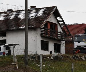 21.01.2021., Pakrac - Muskarac (71) bacio je bombu na tri radnika HEP-a koji su mu, navodno, došli iskljuciti struju. Dvojica su ozlijedjena i u bolnici, a treci radnik nije ozlijedjen. Photo: Ivica Galovic/PIXSELL