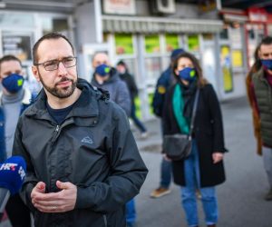 27.02.2021., Zagreb - Konferencija za medije politickih platformi Zagreb je NAS! i Mozemo!Tema konferencije su problemi na podrucju Gradske cetvrti Pescenica - Zitnjak koji se ticu zapustenosti prostora, nebalansiranog razvoja i prekomjerne izgradnje te prometa. Photo: Josip Regovic/PIXSELL