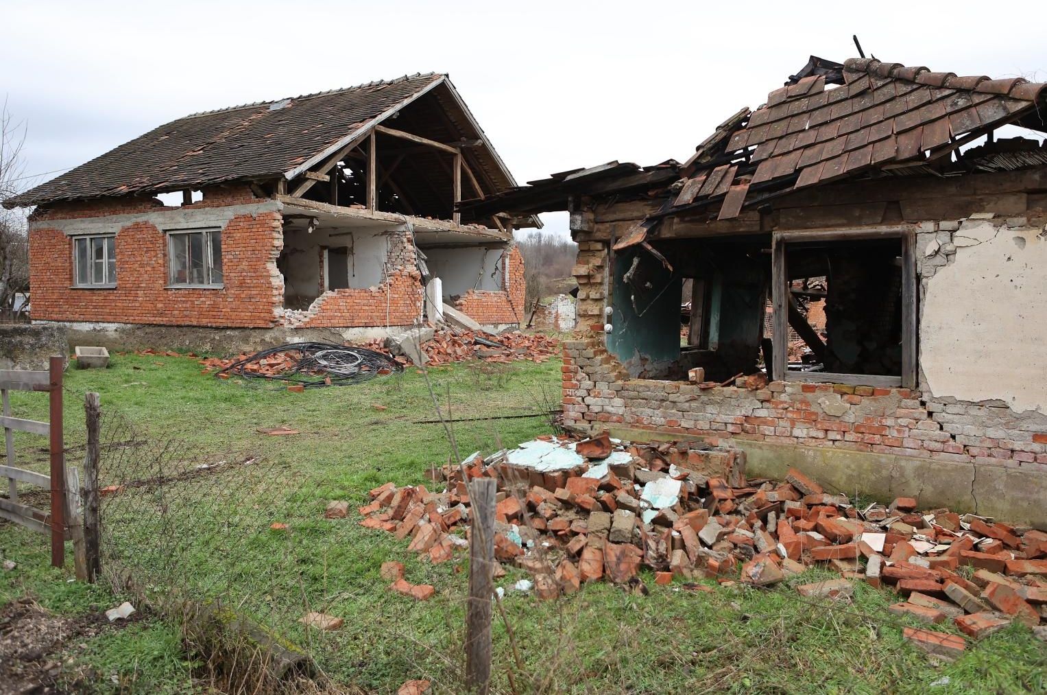 29.01.2021., Glina, Majske poljana - Mjesec dana od razornog potresa koji je pogodio Petrnju, Sisak i Glinu, a Majske poljane i dalje su rusevina.Photo: Marko Prpic/PIXSELL