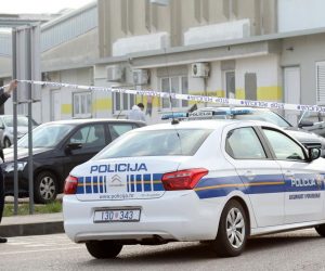 30.01.2021.,Vodice - Jedna muska osoba ubijena je oko 13 sati u Vodicama, a policija traga za zasad nepoznatim napadacem. Photo: Dusko Jaramaz/PIXSELL