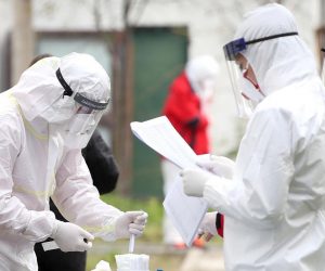 30.11.2020.,  Zagreb - U Zagrebu je danas pocelo brzo antigensko testiranje na koronavirus u srednjim skolama. Testiranje u Prirodoslovnoj skoli Vladimira Preloga. 
Photo: Igor Kralj/PIXSELL