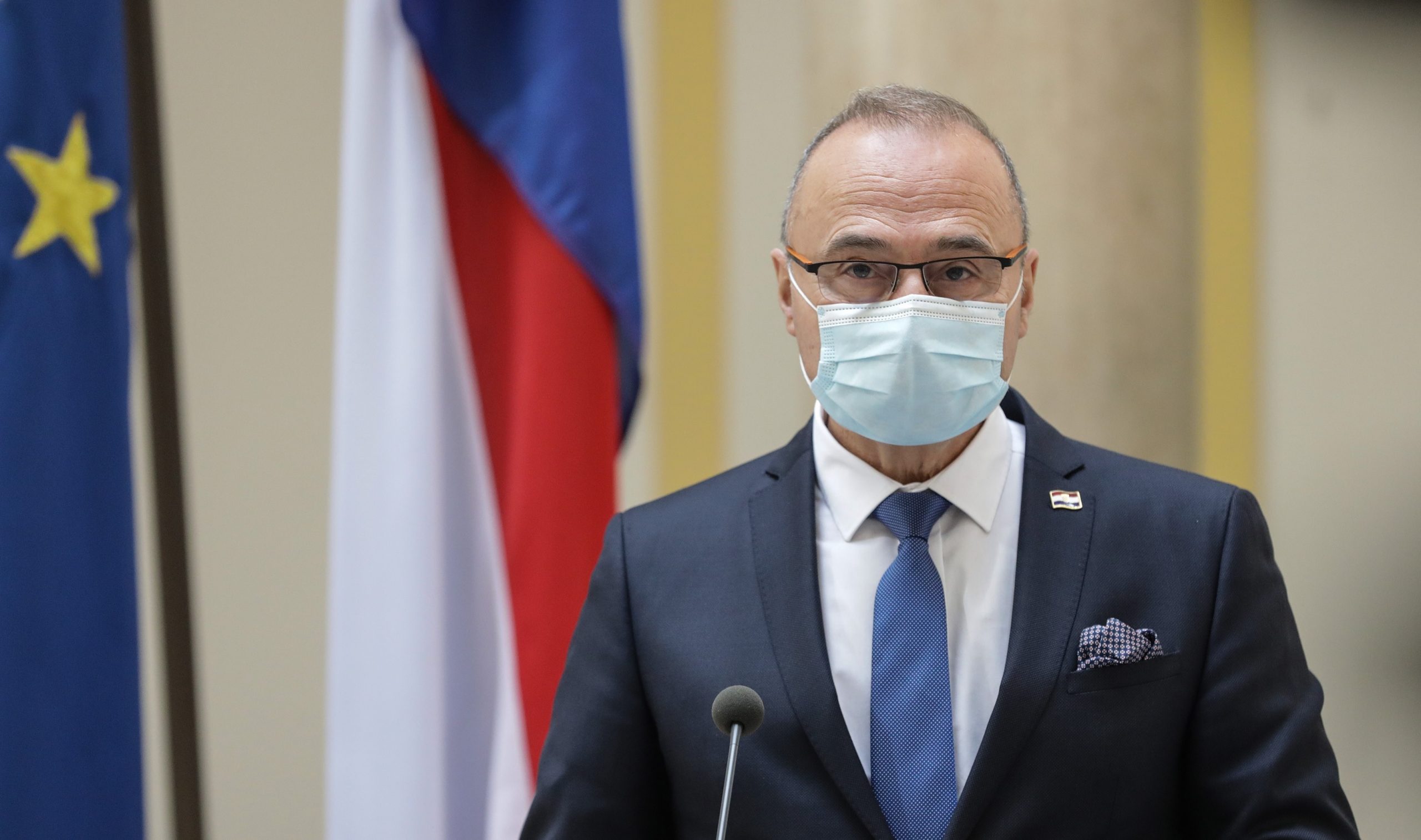 30.11.2020., Zagreb - Ministar vanjskih i europskih poslova Gordan Grlic Radman sastao se s talijanskim kolegom Luigijem Di Maiom uoci odrzavanja cetvrte sjednice Koordinacijskog odbora ministara vlada Republike Hrvatske i Talijanske Republike te su potpisali Zajednicke izjave i odrzali konferenciju za medije.
Photo: Robert Anic/PIXSELL