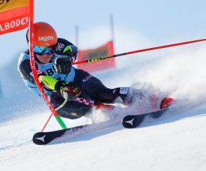 Alpine Skiing - Men's Giant Slalom Alpine Skiing - Men's Giant Slalom - Adelboden, Switzerland - January 8, 2021  Croatia's Filip Zubcic in action during the 1st run  REUTERS/Denis Balibouse DENIS BALIBOUSE