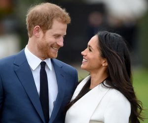 epa09023564 (FILE) - Britain's Prince Harry pose with Meghan Markle during a photocall after announcing their engagement in the Sunken Garden in Kensington Palace in London, Britain, 27 November 2017 (reissued 19 February 2021).  Buckingham Palace announced on 19 February that Harry and Meghan have confirmed to the Queen that they will not be returning as working members of the Royal Family.  EPA/FACUNDO ARRIZABALAGA *** Local Caption *** 56689949