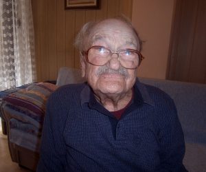Selce, 09.12.2020 - Selcanin Josip Krul, americki veteran marinac s Iwo Jime, u cetvrtak slavi 109. rodendan u kuci u kojoj se rodio 1911. godine.
foto HINA/ ds