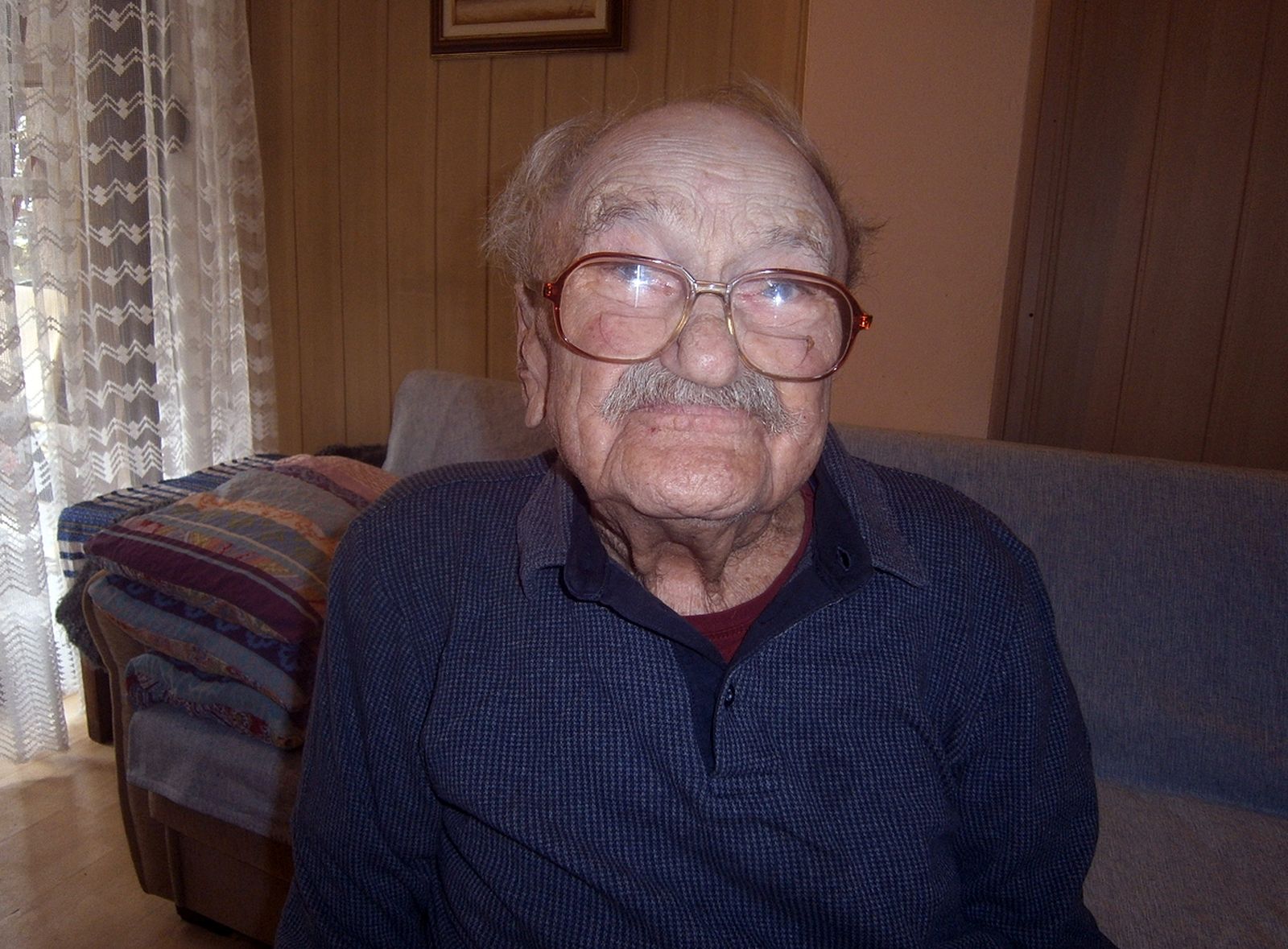 Selce, 09.12.2020 - Selcanin Josip Krul, americki veteran marinac s Iwo Jime, u cetvrtak slavi 109. rodendan u kuci u kojoj se rodio 1911. godine.
foto HINA/ ds