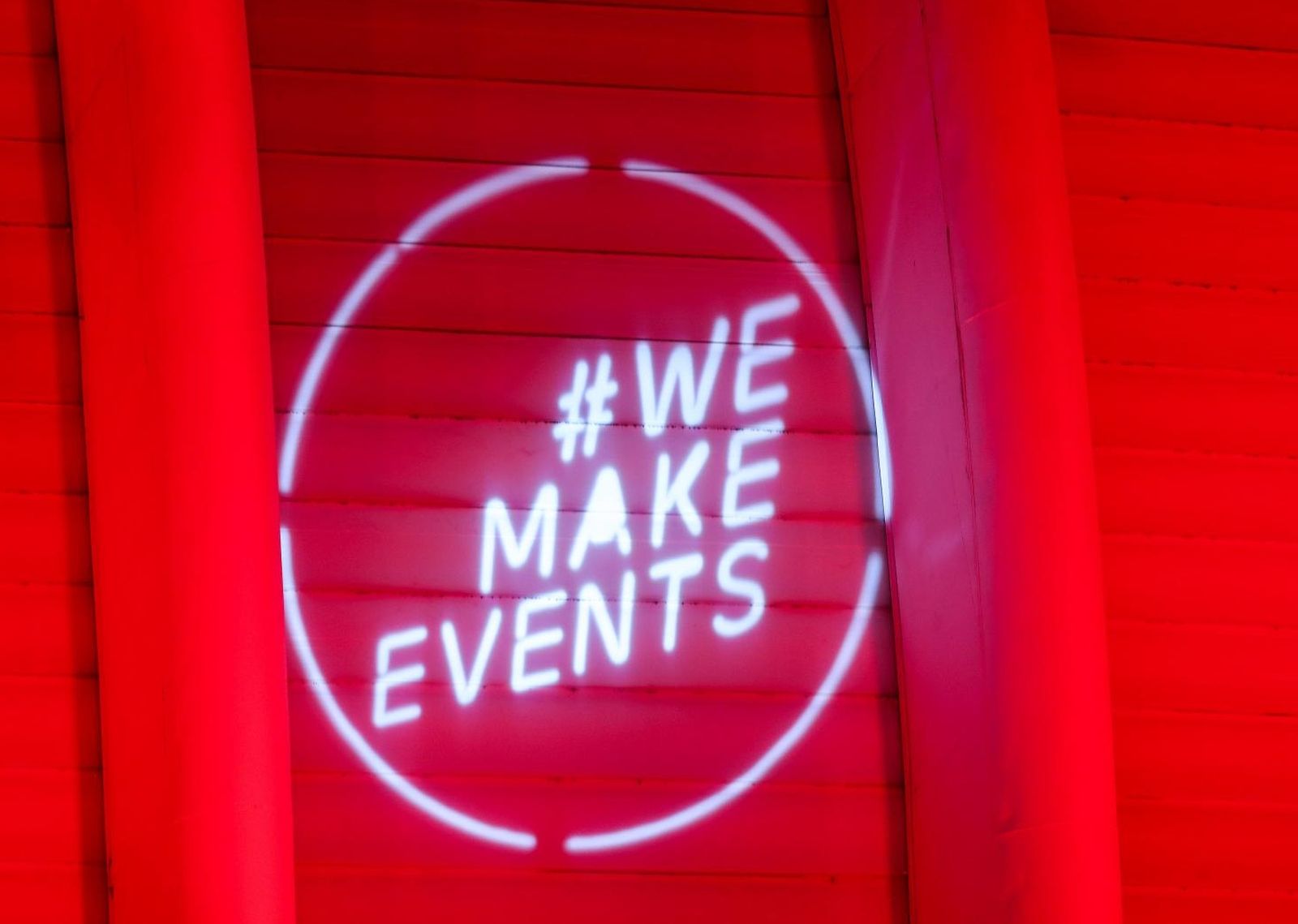 01.09.2020., Zagreb - Kao dio globalne inicijative Red Alert kojom se podize svijest o kriznoj situaciji u kojoj se nasla cijela event industrija u crvenoj boji zasvjetlila je na tisuce lokacija medju kojima i zagrebacka Arena.
Photo: Luka Stanzl/PIXSELL