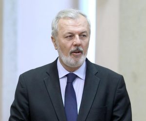 01.10.2020., Zagreb - Sabor je nastavio 3. sjednicu raspravom o Prijedlogu zakona o izmjenama Zakona o konacnosti namire u platnim sustavima i sustavima za namiru financijskih instrumenata. Zbog samoizolacije predsjednika Sabora sjednicu je na pocetku vodio potpredsjednik Ante Sanader.
Photo: Patrik Macek/PIXSELL
