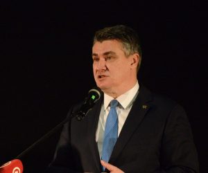 02.03.2021., Labin - Predsjednik Zoran Milanovic sudjelovao u programu svecanog pokretanja trajnog osvjetljenja "Sohta" zeljeznog rudarskog tornja na "Pijacalu", zašsticenom kompleksu industrijske kulturne bastine. Photo: Sasa Miljevic/PIXSELL