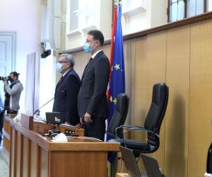 03.03.2021., Zagreb - Danasnja plenarna sjednica Sabora pocela je minutom sutnje za preminulog zagrebackog gradonacelnika Milana Bandica. Predsjednik Sabora Gordan Jandrokovic Photo: Patrik Macek/PIXSELL