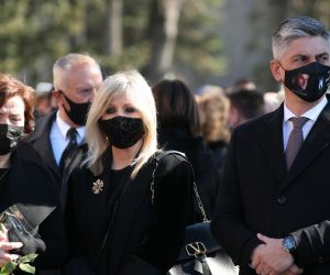 03.03.2021., Zagreb - Posljednji ispracaj gradonacelnika Milana Bandica na groblju Mirogoj. Patrik Segota Photo: Goran Stanzl/PIXSELL