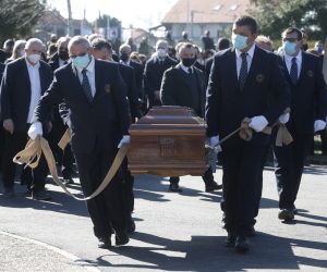 03.03.2021., Zagreb - Posljednji ispracaj gradonacelnika Milana Bandica na groblju Mirogoj. Photo: Robert Anic/PIXSELL