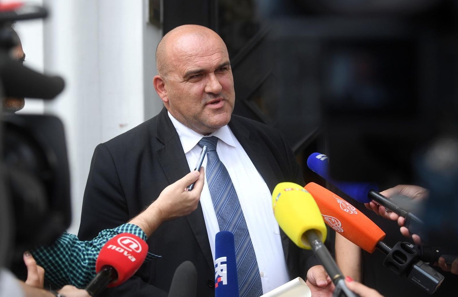 03.09.2018., Zagreb - Sud casti HDZ-a odlucivao je o izbacivanju Darka Milinovica iz stranke te su nakon sat i pol zasjedanja odlucili i izbacili ga iz stranke. Novinarima su se obratili Davor Milicevic i Marija Vuckovic. 
Photo: Marko Lukunic/PIXSELL