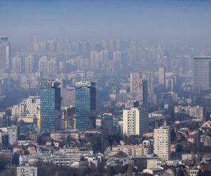 05.02.2021., Sarajevo, Bosna i Hercegovina - Panorama Sarajeva uz jutarnje sunce i maglu u dijelovima grada.
Photo: Armin Durgut/PIXSELL