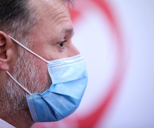 5.3.2021., Zagreb - Nacionalna kampanja Saveza izvidjaca Hrvatske za pomoc djeci iz potresom pogodjenih podrucja, otvorila je novu lokaciju Happycentra u Hrvatskom saboru. Tom prigodom kratke izjave za medije dala je predstavnica Saveza izvidjaca Hrvatske Lidija Pozaic Frketic i Predsjednik Hrvatskog sabora Gordan Jandrokovic koji je donirao i poklon za djecu, što su potom ucinili i drugi saborski zastupnici. 
Photo: Goran Stanzl/PIXSELL