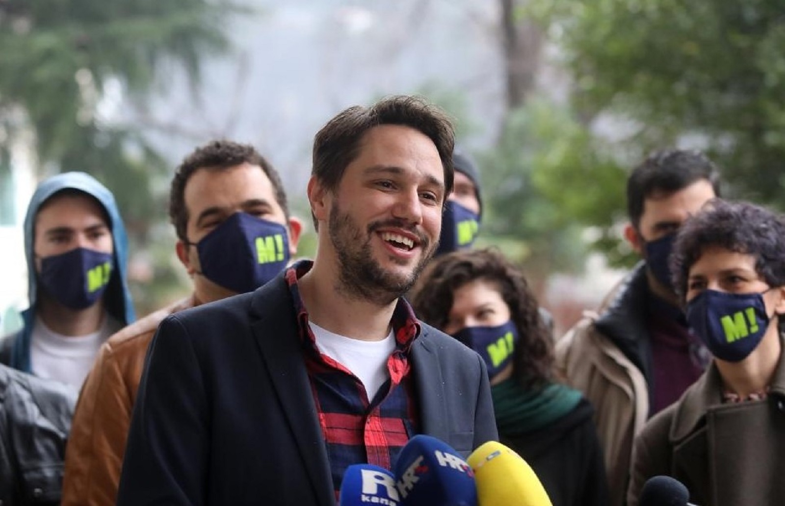 06.02.2021., Rijeka - Konferencija za medije clanova stranke Mozemo! u parku Nikole Hosta. Govorili su: koordinator lokalne grupe  Nebojsa Zelic, Jelena Androic clanica inicijativnog odbora lokalne grupe, Zoran Grozdanov clan inicijativnog odbora lokalne grupe Mozemo!, Sandra Bencic saborska zastupnica i Tomislav Tomasevic saborski zastupnik stranke Mozemo!.
Photo: Goran Kovacic/PIXSELL