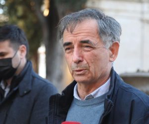 06.03.2021.,Sibenik-Milorad Pupovac,predsjednik SNV-a i Anja Simpraga,saborska zastupnica i Ognjen Vukmirovic,dozupan posjetili su u Sibeniku crkvu sv Spasa u koju je nocas provaljeno.
Photo: Dusko Jaramaz/PIXSELL