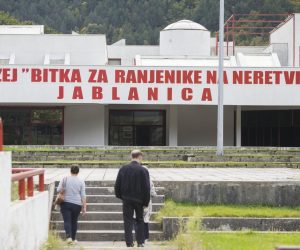 06.10.2020. Jablanica, Bosna i Hercegovina - Dio mosta iz filma "Bitka na Neretvi" ide u prodaju kao staro zeljezo.

Photo: Denis Kapetanovic /PIXSELL