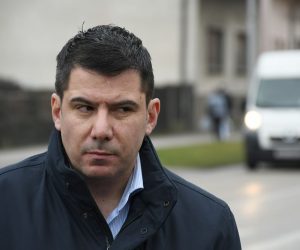 08.02.2021., Koprivnica - Celnici Mosta Nino Raspudic, Nikola Grmoja i Zvonimir Troskot uz podrsku koprivnickog gradskog vijecnika Marijana Siska odrzali su konferenciju za medije na temu 'Koprivnica: od odlagalista tudjeg otpada na Piskornici do instaliranja kompromitiranih politickih kadrova u Podravci'.

Photo:Damir Spehar/PIXSELL