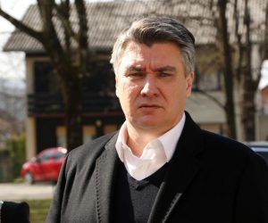 08.03.2021., Petrinja - Predsjednik Republike  Zoran Milanovic povodom obiljezavanja Medjunarodnog dana zena posjetio je   potresom unistene zgrade Uciteljskog fakulteta Sveucilista u Zagrebu, Odsjek u Petrinji. Photo: Edina Zuko/PIXSELL