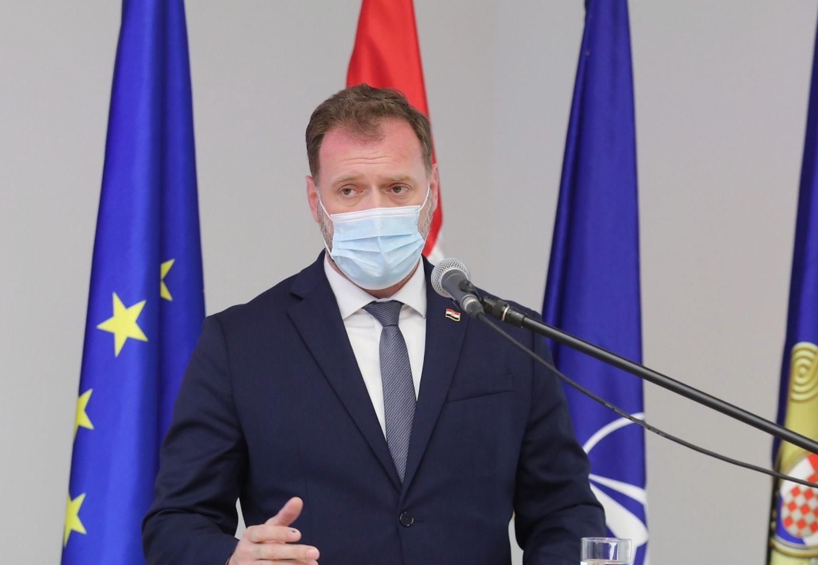 09.03.2021., Zagreb - U Ministarstvu obrane RH odrzana je prezentacija Plana nabave Ministarstva obrane RH za 2021. godinu i urucenje ugovora o nabavi vojne opreme predstavnicima hrvatske obrambene industrije. Ministar Mario Banozic

Photo: Tomislav Miletic/PIXSELL