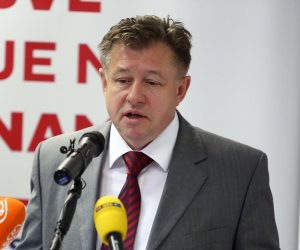 10.05.2018., Zagreb - Izvanredna konferencija za medije SDP-a o radnjama vezanim za Lex Agrokor. Ivo Jelusic.
Photo: Matija Habljak/PIXSELL