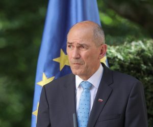 10.07.2020., Otocec ob Krki - Hrvatski premijer Andrej Plenkovic sastao se sa slovenskim kolegom Janezom Jansom. Teme sastanka su hrvatsko-slovenski odnosi i zajednicka borba protiv Covid-19. Photo: Tomislav Miletic/PIXSELL