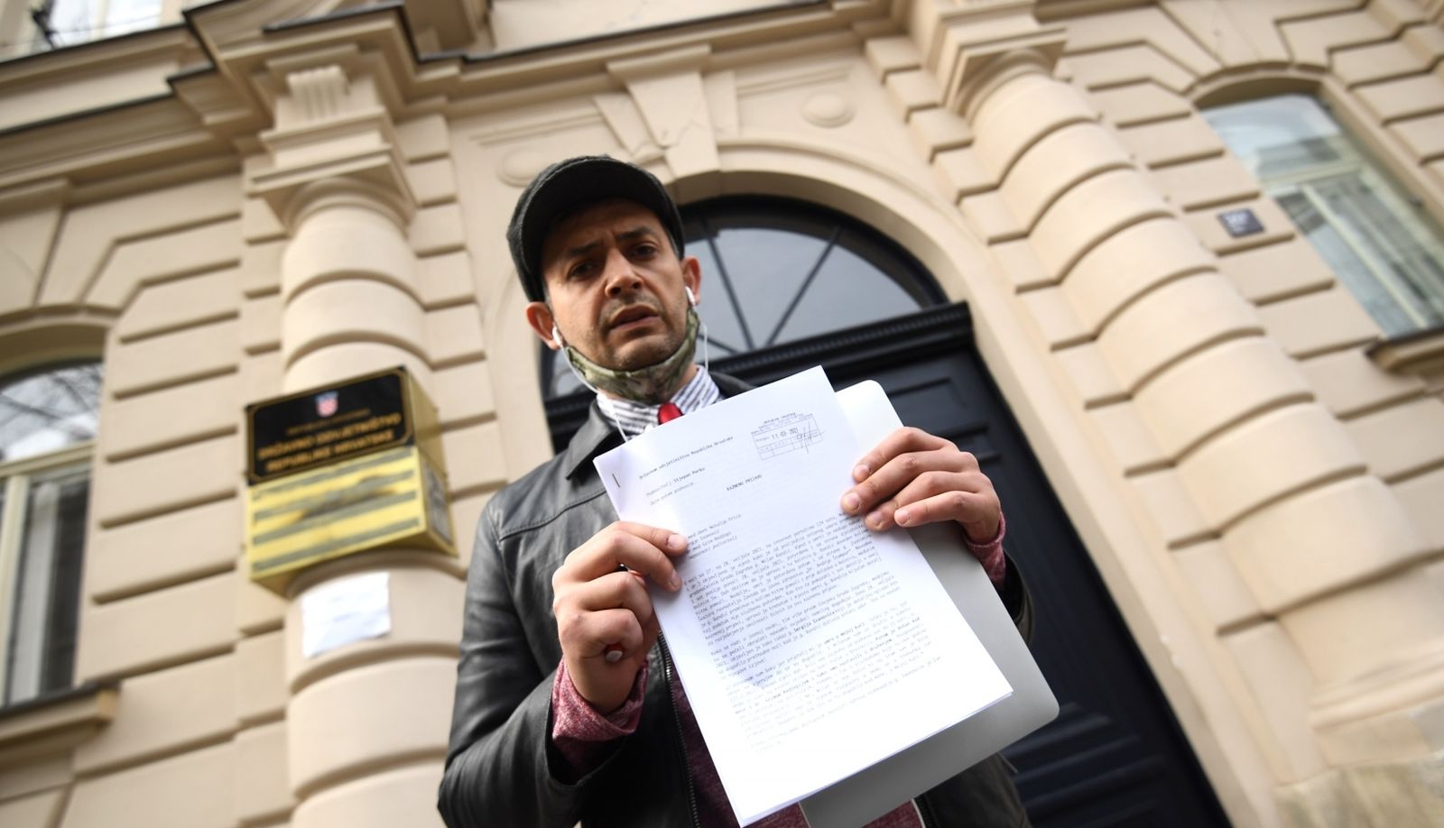11.03.2021., Zagreb - Stjepan Perko podnio kaznenu prijavu DORH-u protiv Bandicevih suradnika i kako bi primorao institucije da ipak cinjenicno utvrde sve sto se događdjlo kobne noci u kojoj je preminuo gradonacelnik Zagreba. 
Photo: Marko Lukunic/PIXSELL