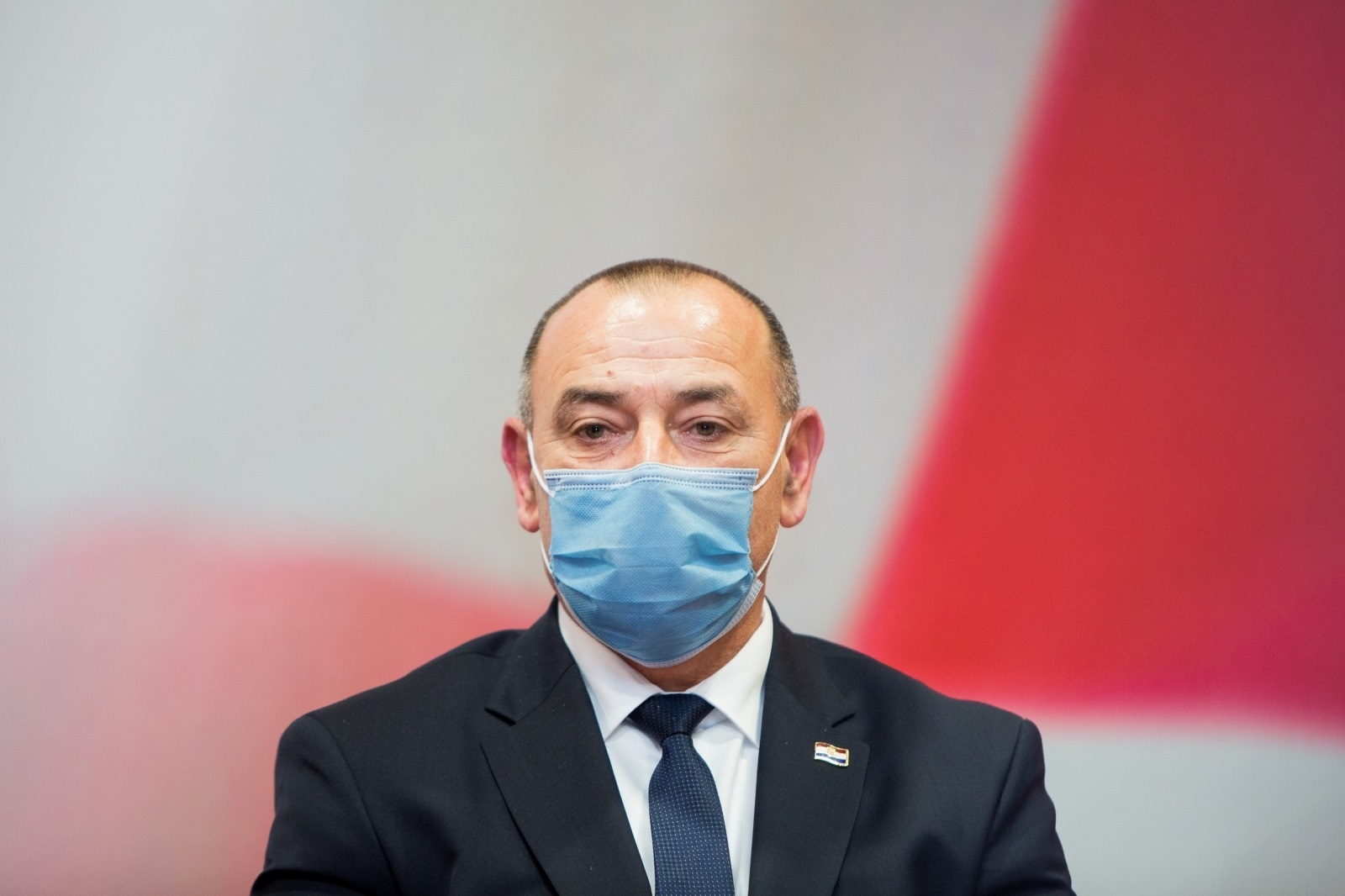 11.12.2020., Mostar - Potpredsjednik Vlade Republike Hrvatske i ministar hrvatskih branitelja Tomo Medved, sastao se s  predsjednikom HDZ-a BiH i zamjenikom predsjedatelja Doma naroda PS BiH Draganom Covicom. 
Photo: Denis Kapetanovic/PIXSELL