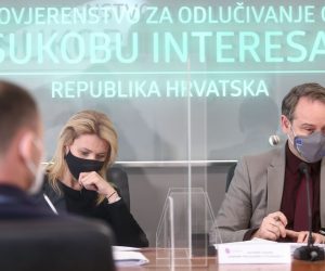 12.02.2021., Zagreb - Sjednica povjerenstva za odlucivanje o sukobu interesa. Davorin Ivanjek, Natasa Novakovic.
Photo: Matija Habljak/PIXSELL