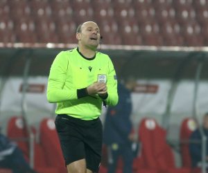 12, November, 2020, Belgrade - Final of the play-off of the C division of the League of Nations for placement at UEFA EURO 2020 between Serbia and Scotland at the Rajko Mitic Stadium. Antonio Mateu Lahoz. Photo: Antonio Ahel/ATAImages

12, novembar, 2020, Beograd  - Finale plej-ofa C divizije Lige nacija  za plasman na UEFA EURO 2020  izmedju Srbije i Skotske na stadionu Rajko Mitic. Photo: Antonio Ahel/ATAImages