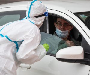 14.12.2020., Osijek - Otvara se novo drive in testiranje - Drive-in uzimanje uzoraka za PCR i antigensko testiranje bit ce na platou dvorane Gradski vrt. Ulaz automobilima je iz Wilsonove ulice kod Gradskih bazena, pa bivsom spidvej stazom do istocnog ulaza br.1. (izmedju stadiona i dvorane)
Photo: Davor Javorovic/PIXSELL