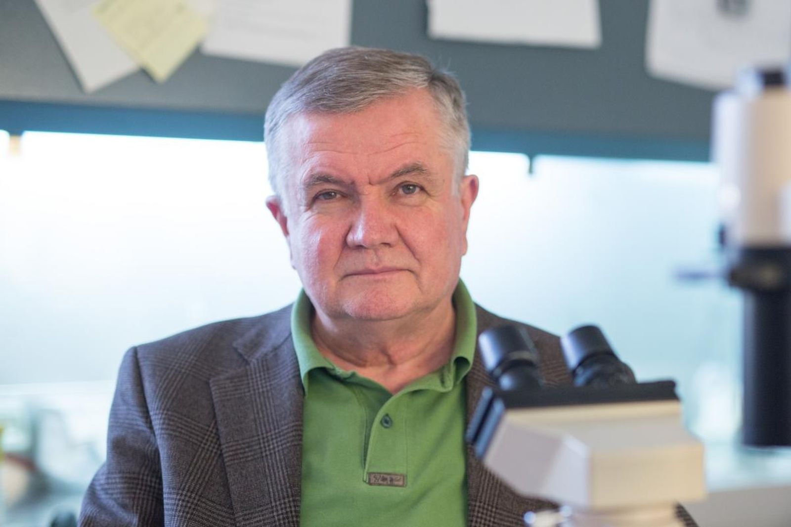 15.12.2016., Rijeka - Profesor Stipan Jonjic u histoloskom laboratoriju Medicinskog fakulteta u Rijeci. 
Photo: Nel Pavletic/PIXSELL