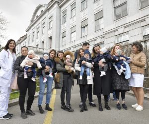 19.03.2021., Zagreb- Rodilje i bebe koje su za vrijeme zagrebackog potresa bile u Petrovoj bolnici.
Photo: Sandra Simunovic/PIXSELL