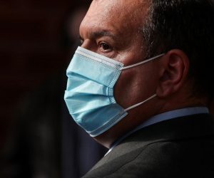 23.02.2021., Zagreb - Hrvatski zavod za javno zdravstvo organizirao je punkt na Mihaljevcu za cijepljenje gradjana protiv covida-19. Ministar zdravstva Vili Beros Photo: Sanjin Strukic/PIXSELL