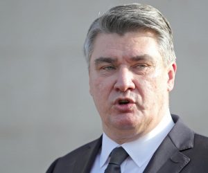 25.02.2021., Zagreb - Predsjednik Zoran Milanovic obratio se medijima nakon sto je obisao izlozbu "Hrvatska svijetu". Photo: Sanjin Strukic/PIXSELL