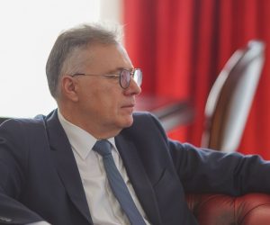 26.02.2021., Banja Luka, Bosna i Hercegovina - Novi veleposlanik Ruske Federacija Igor Kalabuhov na sastanku s predsjednikom Narodne skupstine Republike Srpske Nedeljkom Cubrilovicem. Kalabuhov je nedavno na poziciji ruskog veleposlanika naslijedio Petra Ivancova koji je sest godina obavljao duznost veleposlanika u BiH. Novi velepsolanik vec je radio u BiH, prije 15 godina, kao otpravnik poslova Veleposlanstva Ruske Federacije, a radio je i u europskom odjelu MVP-a Rusije. Photo: Dejan Rakita/PIXSELL