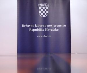 26.05.2019., Zagreb - U 23 sata, Drzavno izborno povjernstvo objavilo je prve nesluzbene rezultate Europskih izbora. 
Photo: Borna Filic/PIXSELL