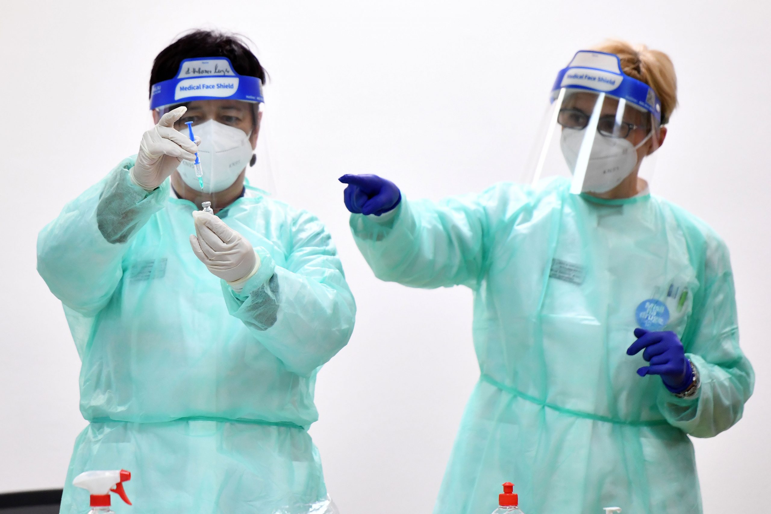 27.12.2020., Cakovec- Medicinska sestra Barbara Kolac prva primila cjepivo protiv Covid 19 u Medjimurju.
Photo: Vjeran Zganec Rogulja/PIXSELL