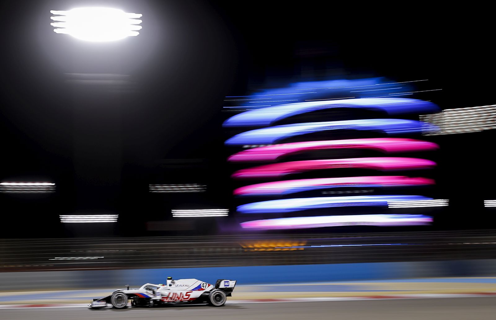 epa09099824 German Formula One driver Mick Schumacher of Haas F1 Team in action during the second practice session for the 2021 Formula One Grand Prix of Bahrain at the Sakhir circuit near Manama, Bahrain, 26 March 2021. The 2021 Bahrain Formula One race will take place on 28 March 2021.  EPA/VALDRIN XHEMAJ